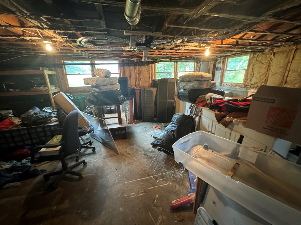 29 Pln St, Millis MA 02054-1533 exterior