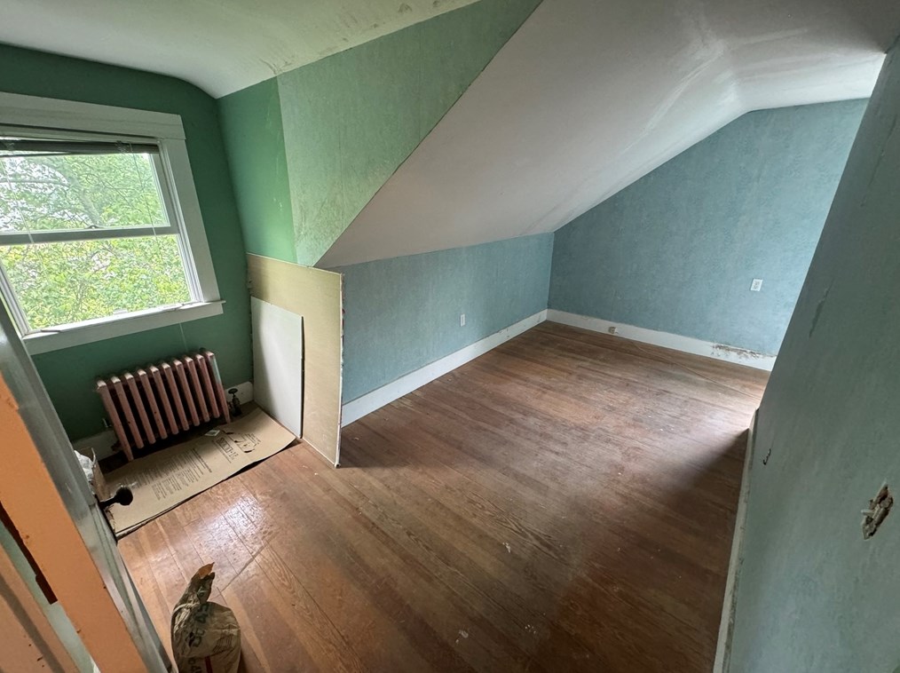 29 Pln St, Millis MA 02054-1533 exterior