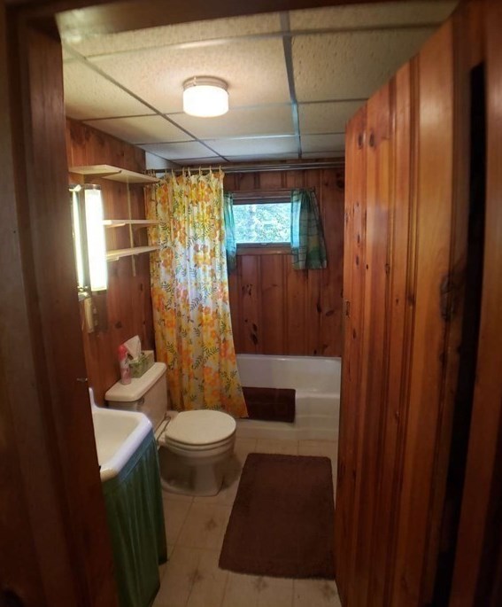 108 Lake Dr, Plymouth MA  02360-5645 exterior