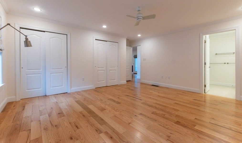 49 St, Upton MA 01568 exterior