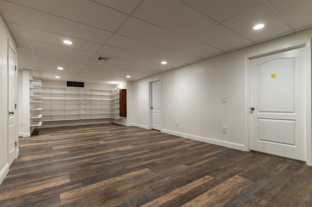 49 St, Upton MA 01568 exterior