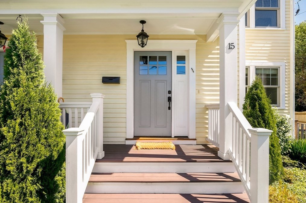 15 Cardinal St, Winchester MA  01890-1223 exterior