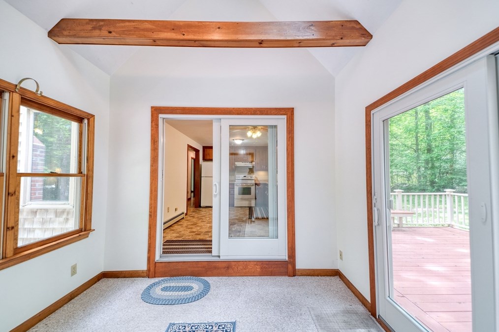 10 Little Acorn Ln, Sandwich MA 02644-1304 exterior