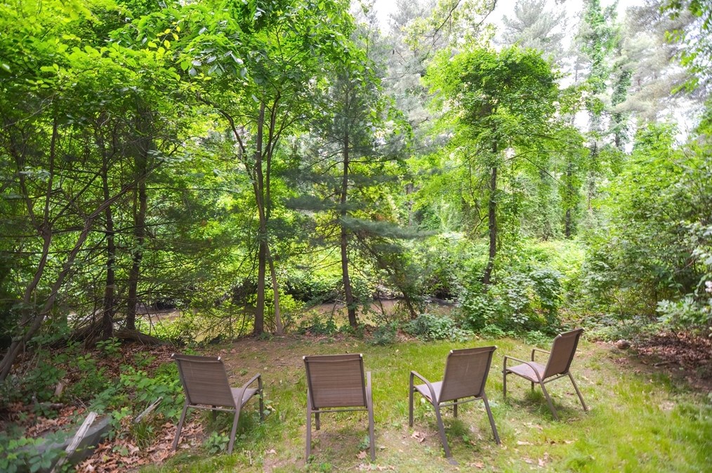 72 Fuller St, Canton MA 02021-1901 exterior