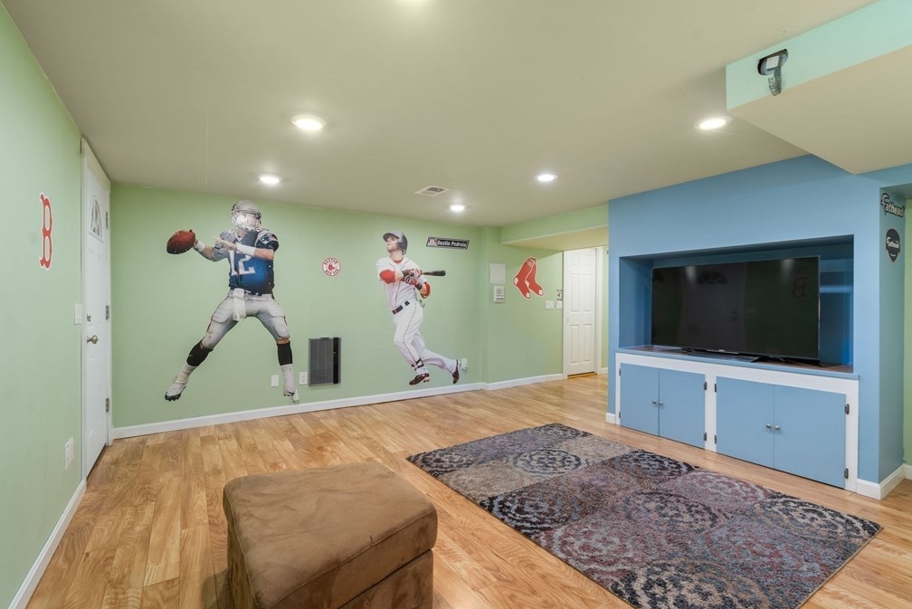 150 Edinboro St, Newton MA 02460-1302 exterior