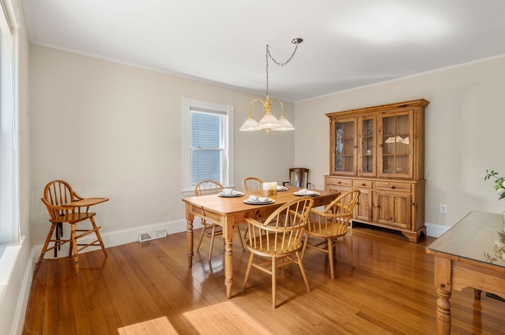 150 Edinboro St, Newton MA 02460-1302 exterior