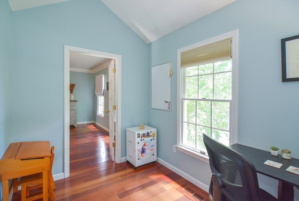 36 Dover Cir, Franklin MA 02038-4200 exterior