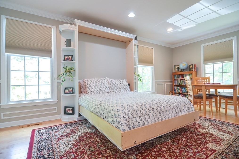 36 Dover Cir, Franklin MA 02038-4200 exterior