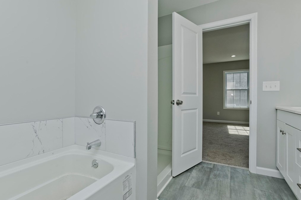 27 Brk St, Springfield MA  01109-2620 exterior