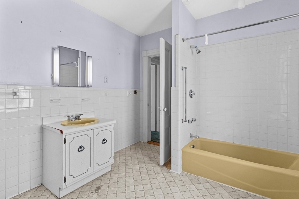 18 Hancock St, Salem MA 01970-4645 exterior