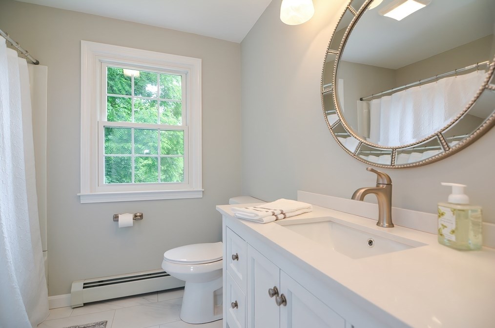 136 Orleans St, Lowell MA 01850-1112 exterior