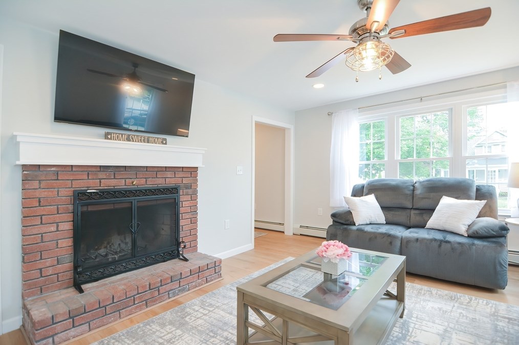 136 Orleans St, Lowell MA 01850-1112 exterior