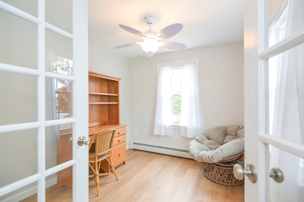 136 Orleans St, Lowell MA 01850-1112 exterior