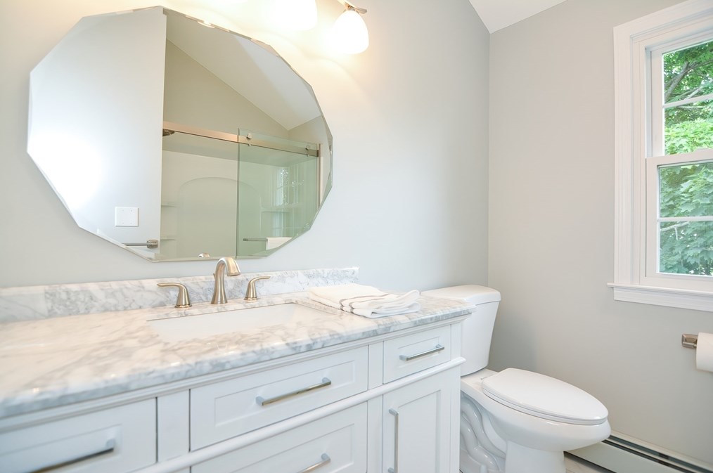 136 Orleans St, Lowell MA 01850-1112 exterior