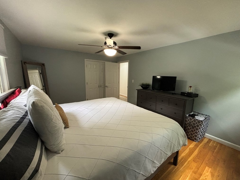 124 Belmont St, West Bridgewater MA 02379-1302 exterior