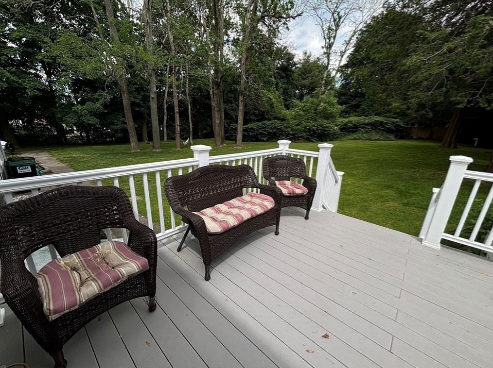 124 Belmont St, West Bridgewater MA 02379-1302 exterior