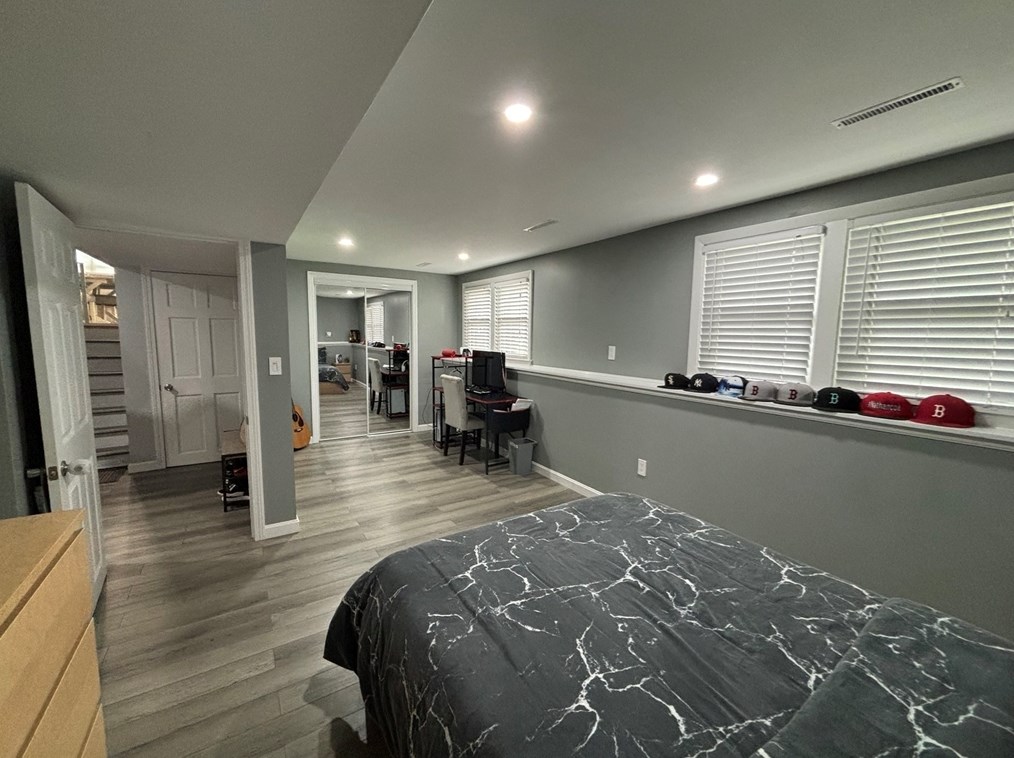 124 Belmont St, West Bridgewater MA 02379-1302 exterior