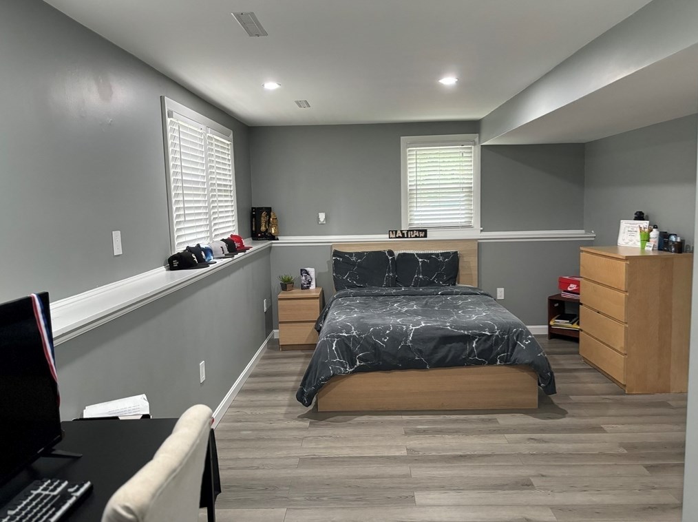 124 Belmont St, West Bridgewater MA 02379-1302 exterior