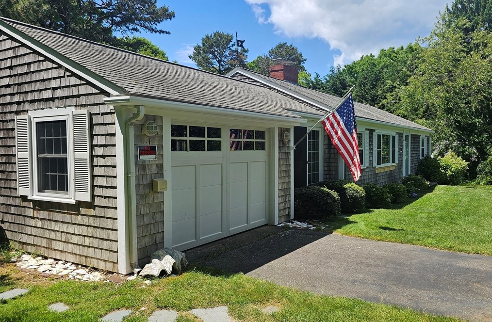 37 Sears Rd, South Dennis, MA 02660 exterior