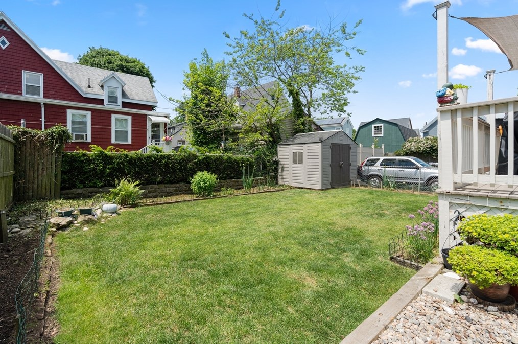12 Ocean Cir, Lynn MA 01902-1928 exterior