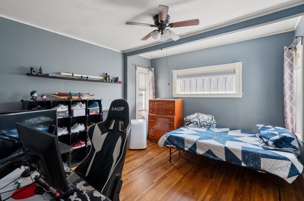 12 Ocean Cir, Lynn MA 01902-1928 exterior