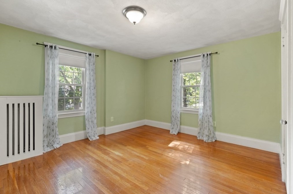 186 Lowell St, Reading MA 01867-2053 exterior