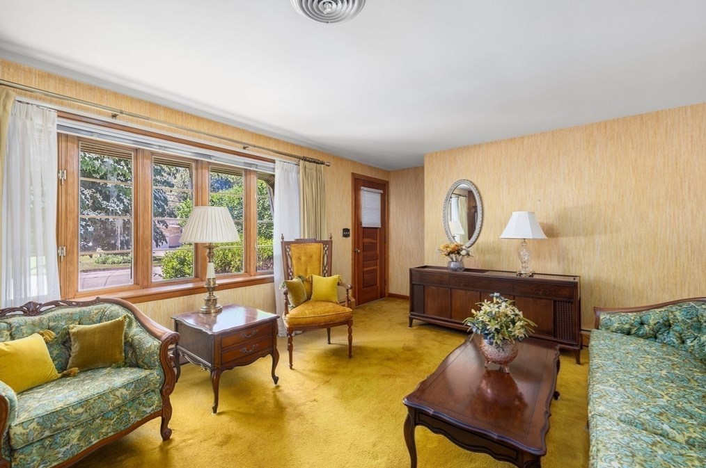 112 Jean Dr, Seekonk MA 02771-3308 exterior