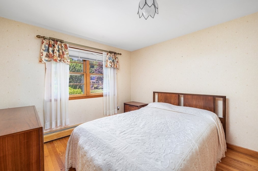 112 Jean Dr, Seekonk MA 02771-3308 exterior