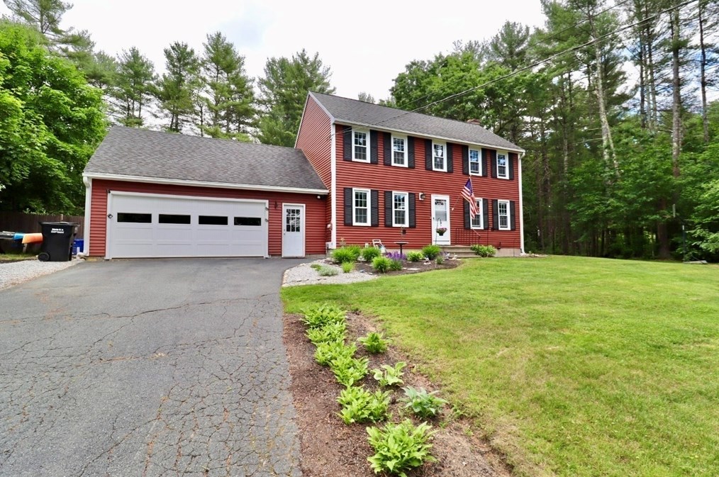 122 Flavell Rd, Groton, MA 01450 exterior