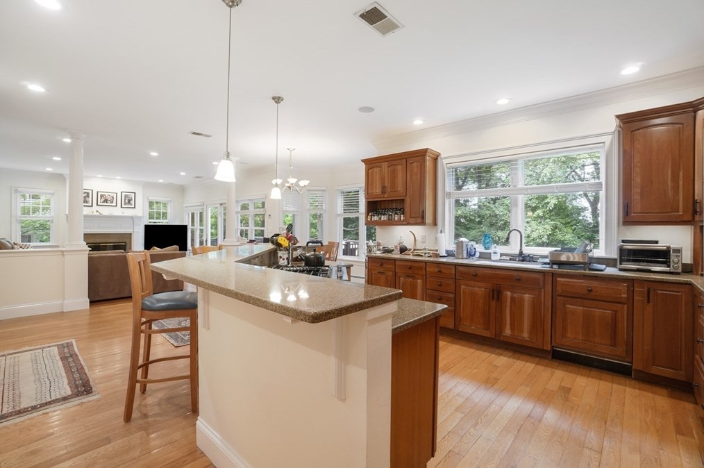 128 Herrick Rd, Newton, MA 02459