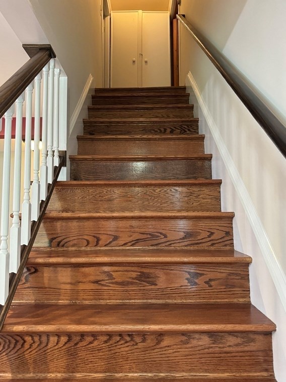 1 Jeffrey St, Methuen MA 01844-4918 exterior