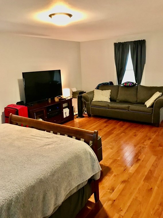 18 Linden #b, Danvers, MA 01923