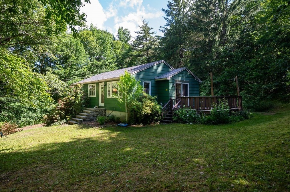 4 Birch Hill Rd, North Brookfield, MA 01535 exterior