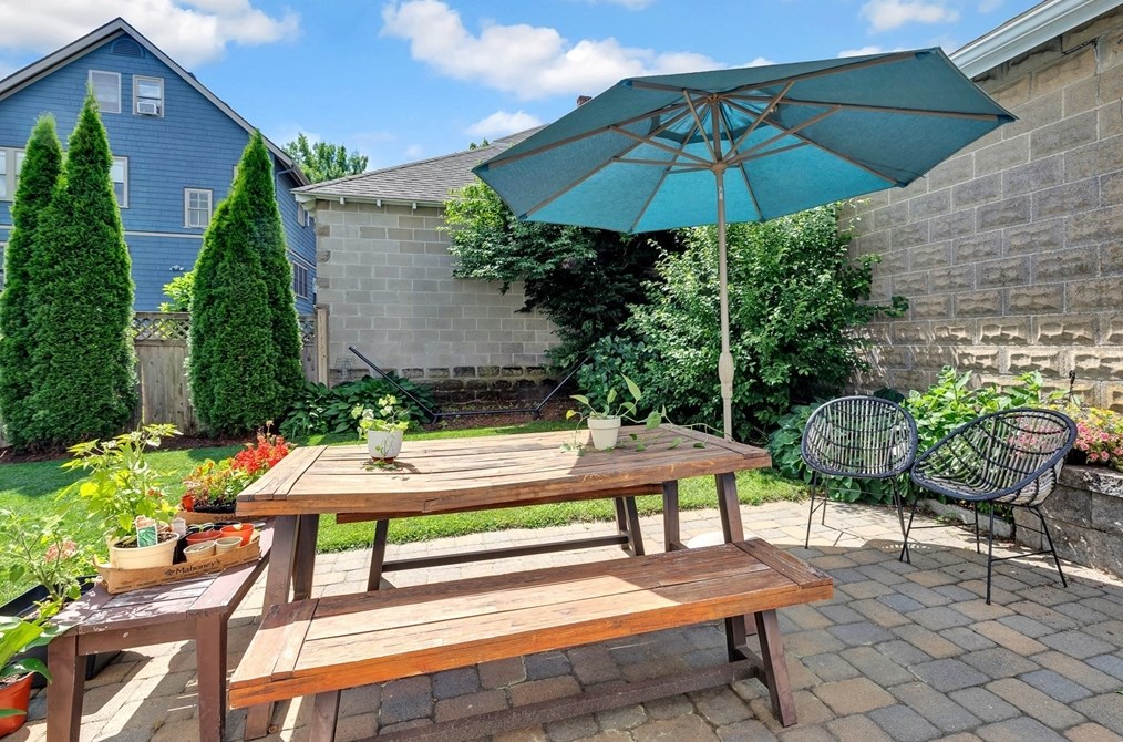 66 Newport St, Arlington MA  02476-7828 exterior