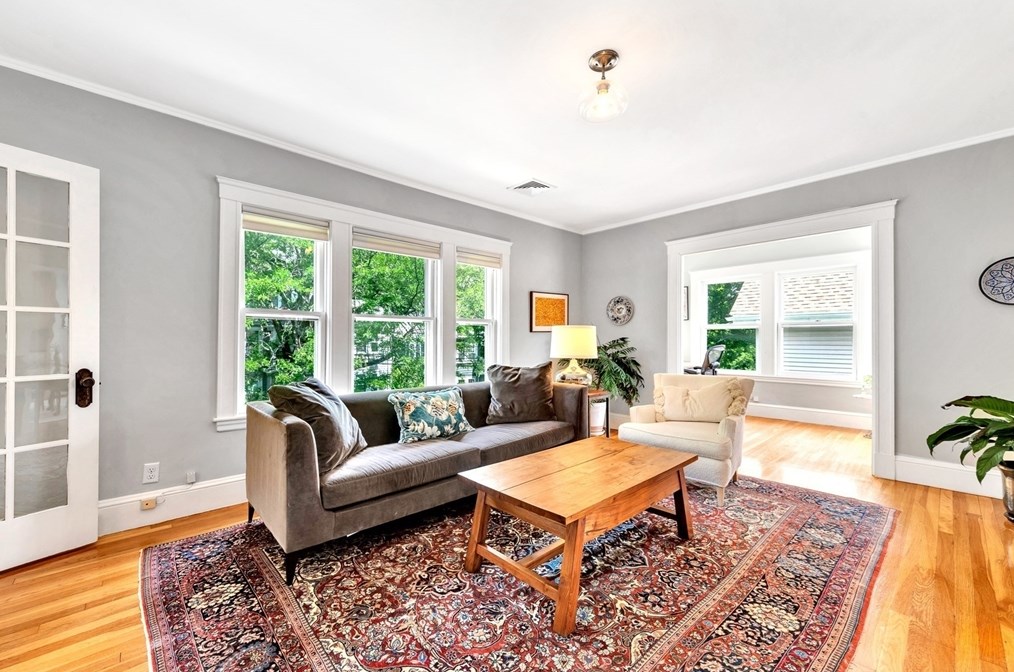 66 Newport St, Arlington, MA 02476-7828