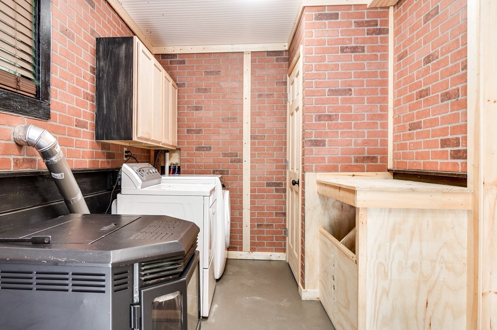 147 Adams St, Holliston MA 01746-1469 exterior