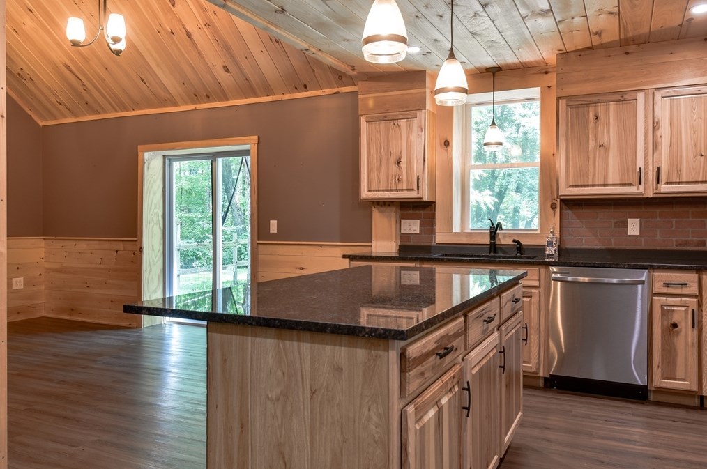 147 Adams St, Holliston MA 01746-1469 exterior