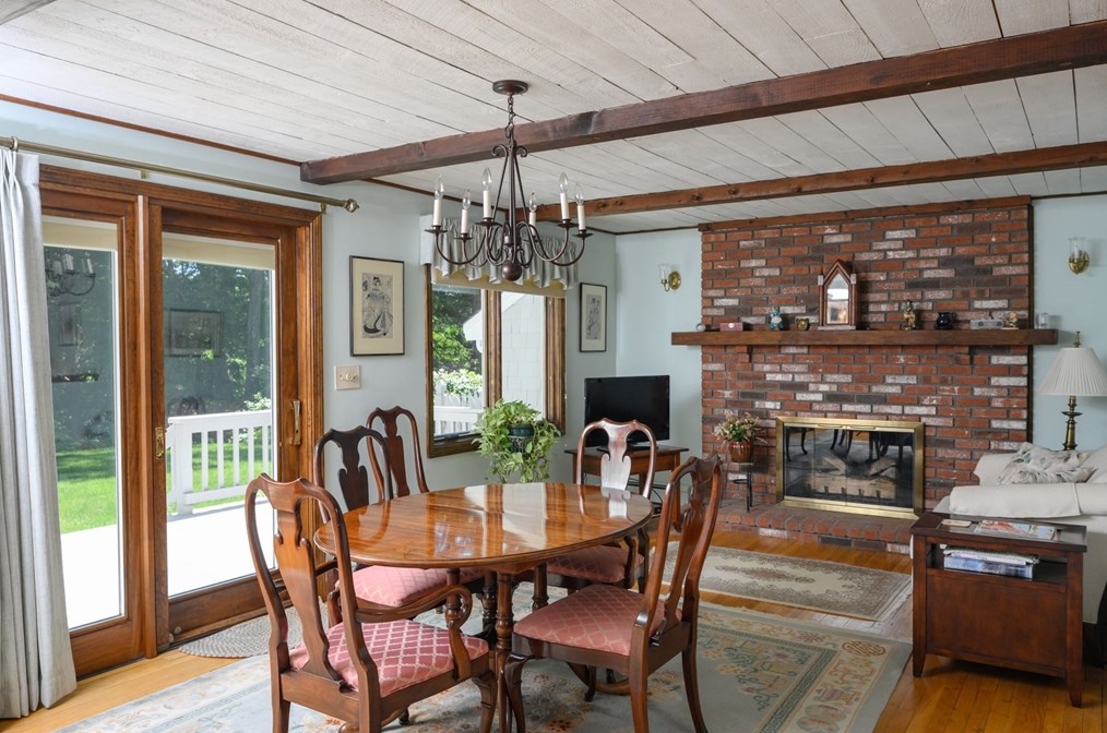 97 Damons Pt Rd, Marshfield MA 02050-6015 exterior