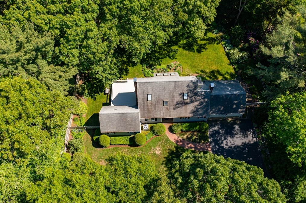 97 Damons Pt Rd, Marshfield MA 02050-6015 exterior