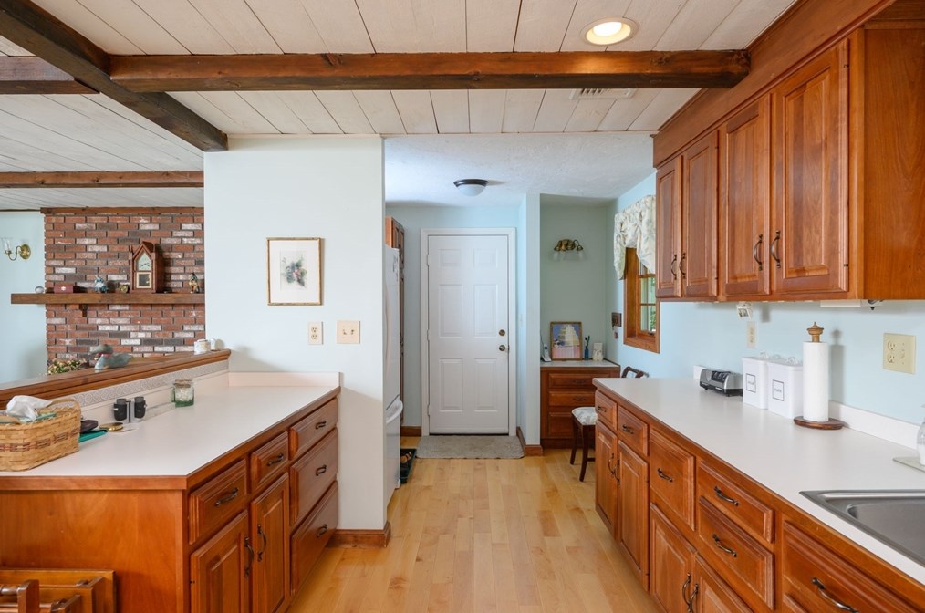 97 Damons Pt Rd, Marshfield MA 02050-6015 exterior