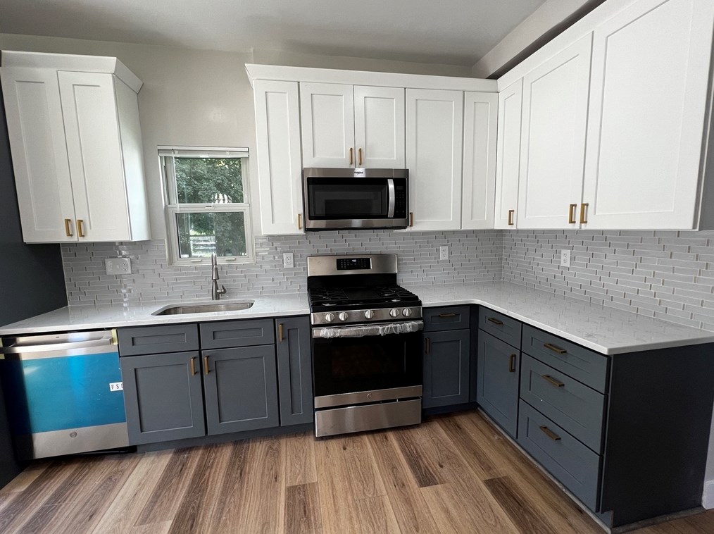 56 Pelham St, Methuen MA  01844-2906 exterior