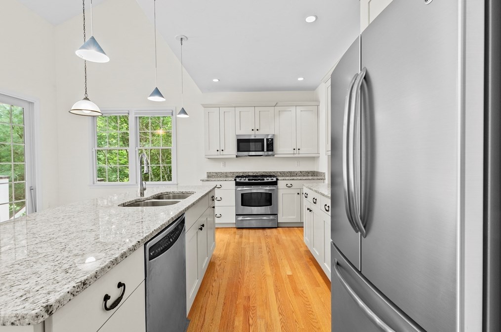 26 Brg Gate, Plymouth MA  02360-6377 exterior