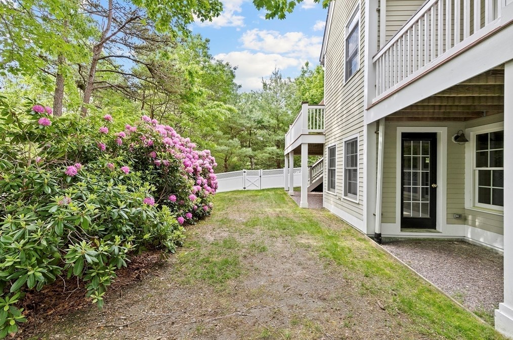 26 Brg Gate, Plymouth MA  02360-6377 exterior