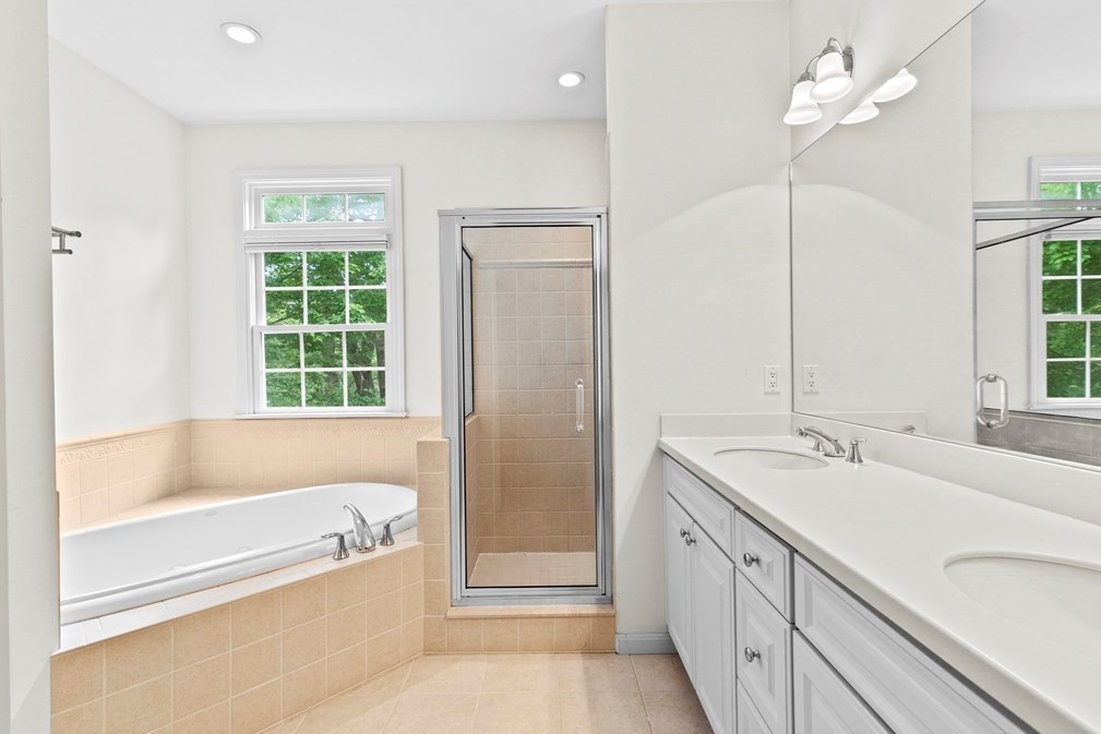 26 Brg Gate, Plymouth MA  02360-6377 exterior