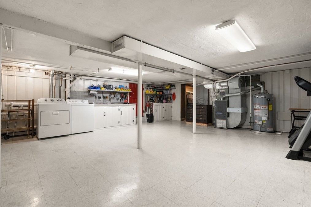 11 Sagamore Rd, Arlington MA 02476-7034 exterior