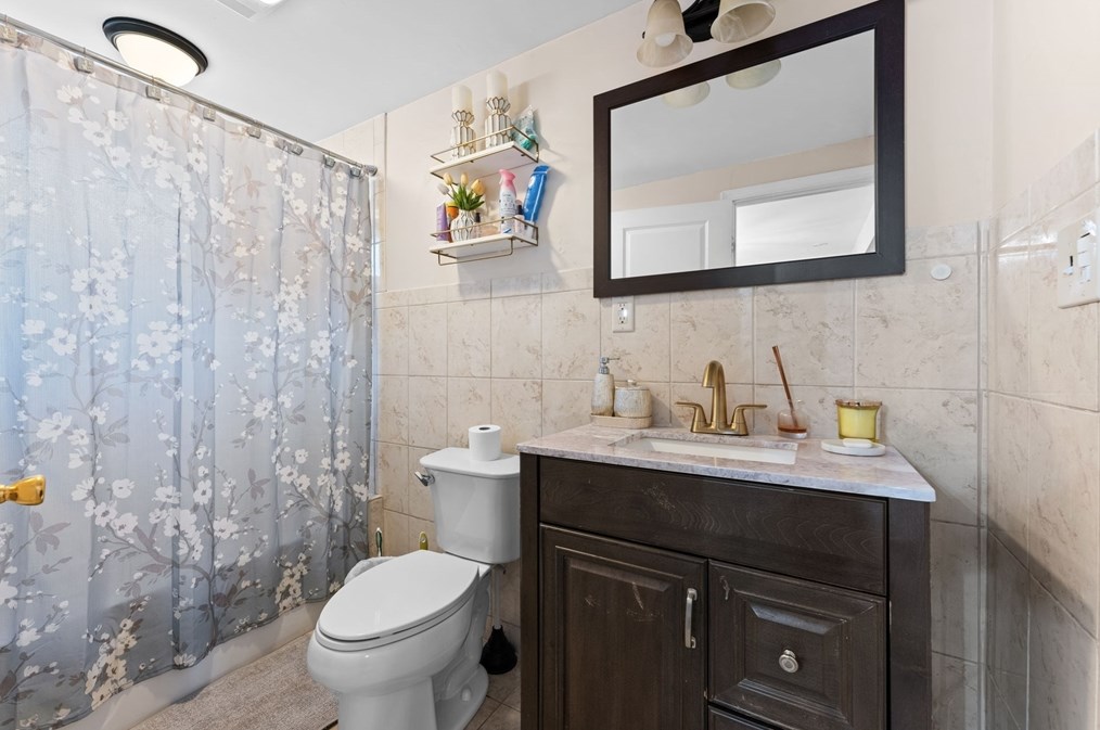 5 Powers Ave, Taunton MA exterior