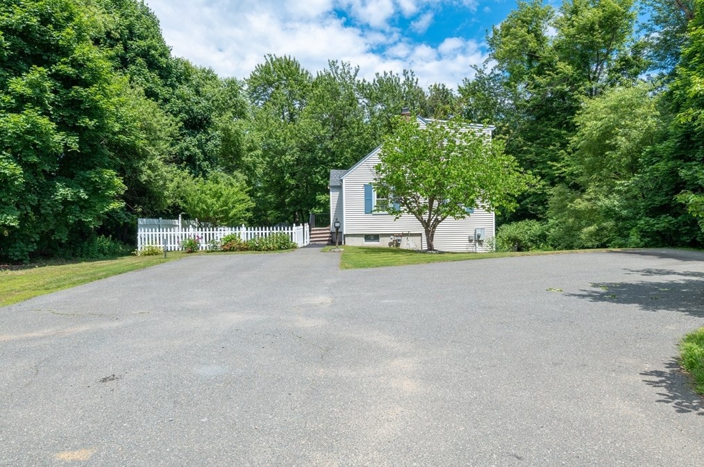 15 Access Rd, Beverly, MA 01915 exterior