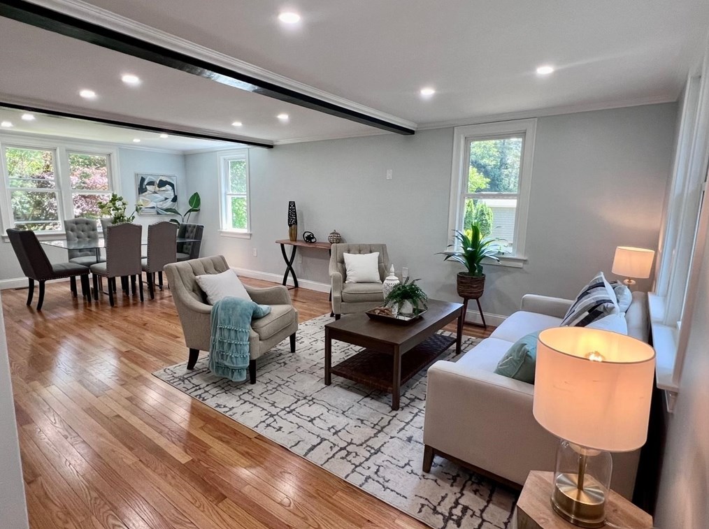 114 Forest St, Hamilton MA  01982-2530 exterior