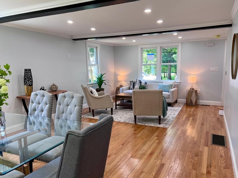 114 Forest St, Hamilton MA  01982-2530 exterior