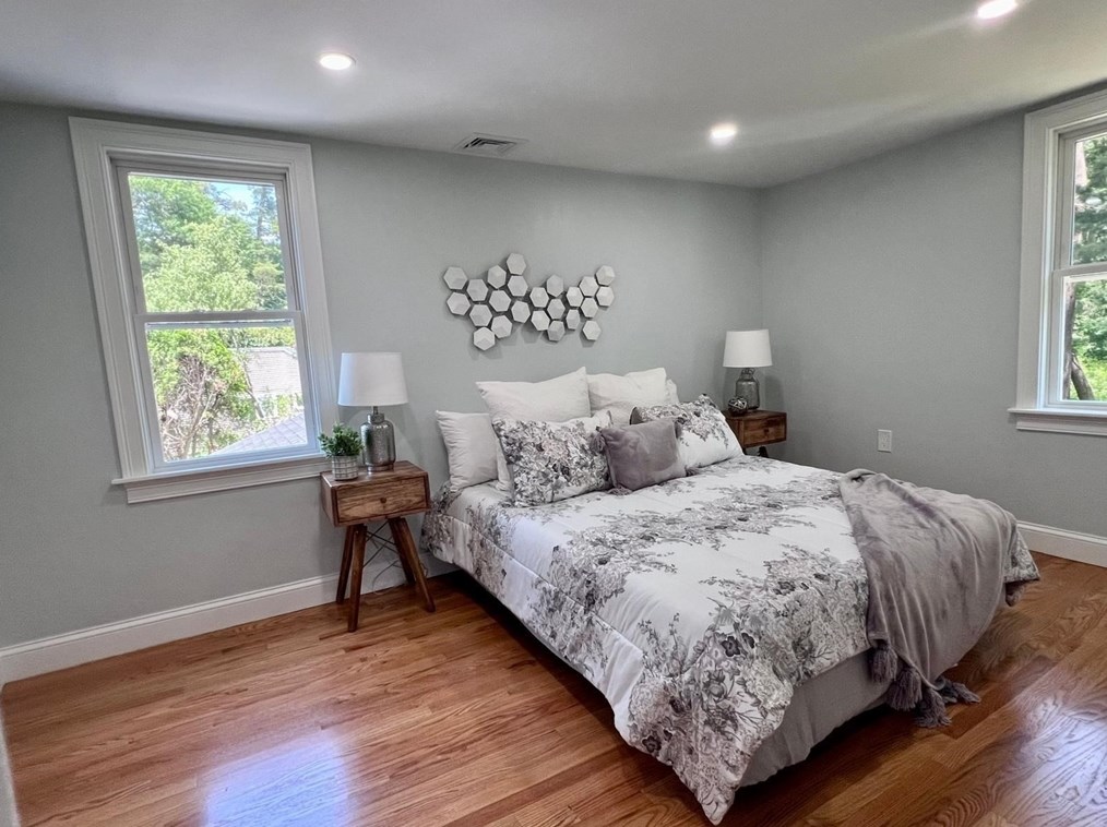 114 Forest St, Hamilton MA  01982-2530 exterior